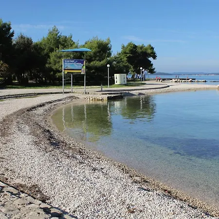 With Parking Space - 23478 아파트